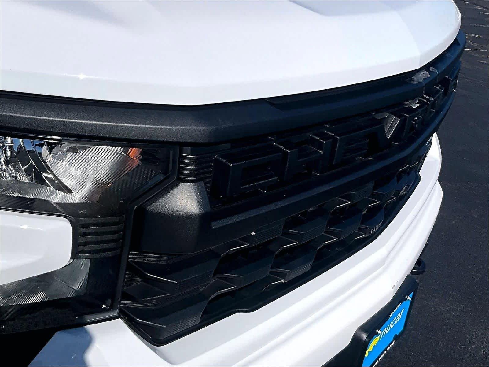 Used 2023 Chevrolet Silverado 1500 Custom AWD/4WD image 32