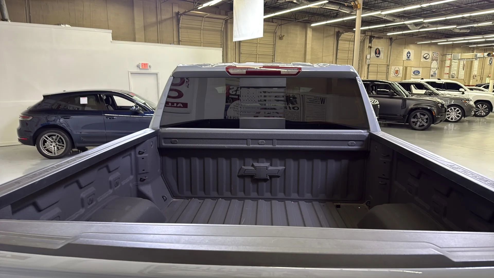 Used 2024 Chevrolet Silverado 1500 LT Trail Boss w/ LT Trail Boss Premium Package image 11