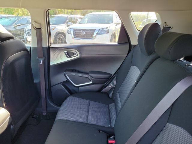 Used 2020 Kia Soul LX FWD image 13
