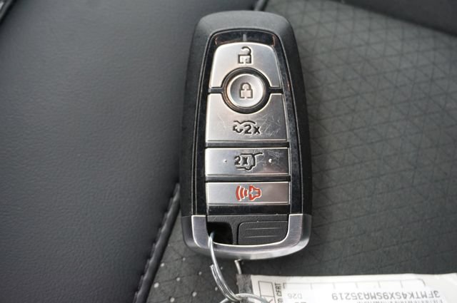 Used 2025 Ford Mustang Mach-E GT AWD/4WD image 33