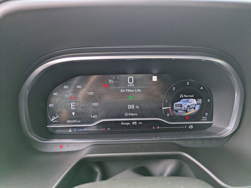 Used 2023 GMC Yukon SLT image 32