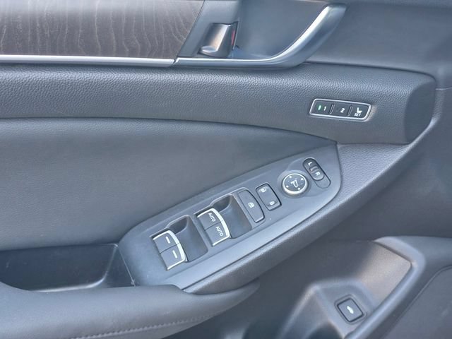 Used 2018 Honda Accord EX-L image 11