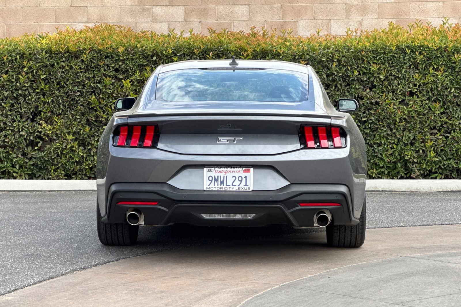 Used 2024 Ford Mustang GT RWD image 5