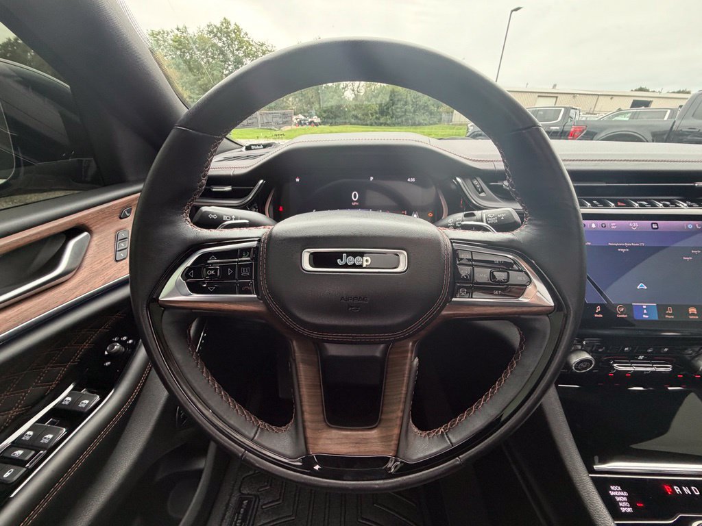 Used 2024 Jeep Grand Cherokee L Summit w/ Advanced Protech Group IV AWD/4WD image 11