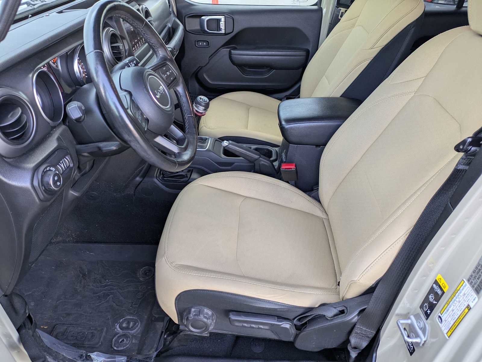 Used 2022 Jeep Gladiator Sport image 14