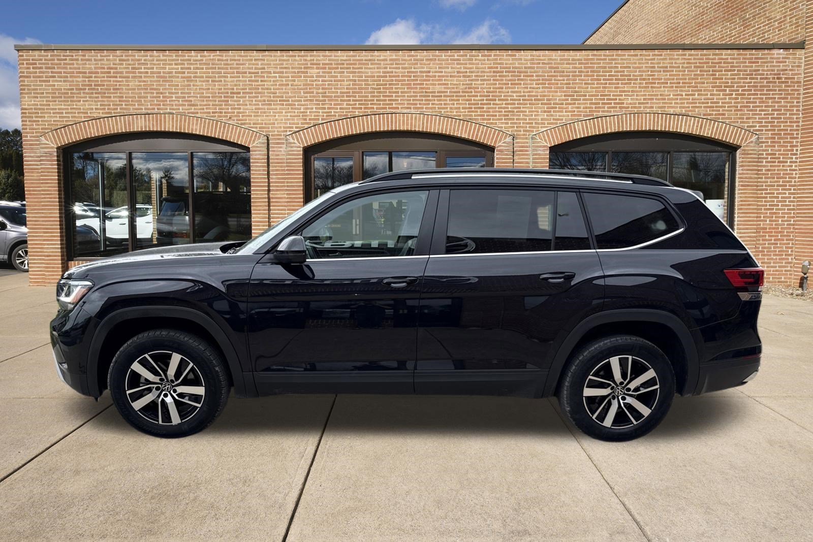 Used 2022 Volkswagen Atlas SE AWD/4WD image 12
