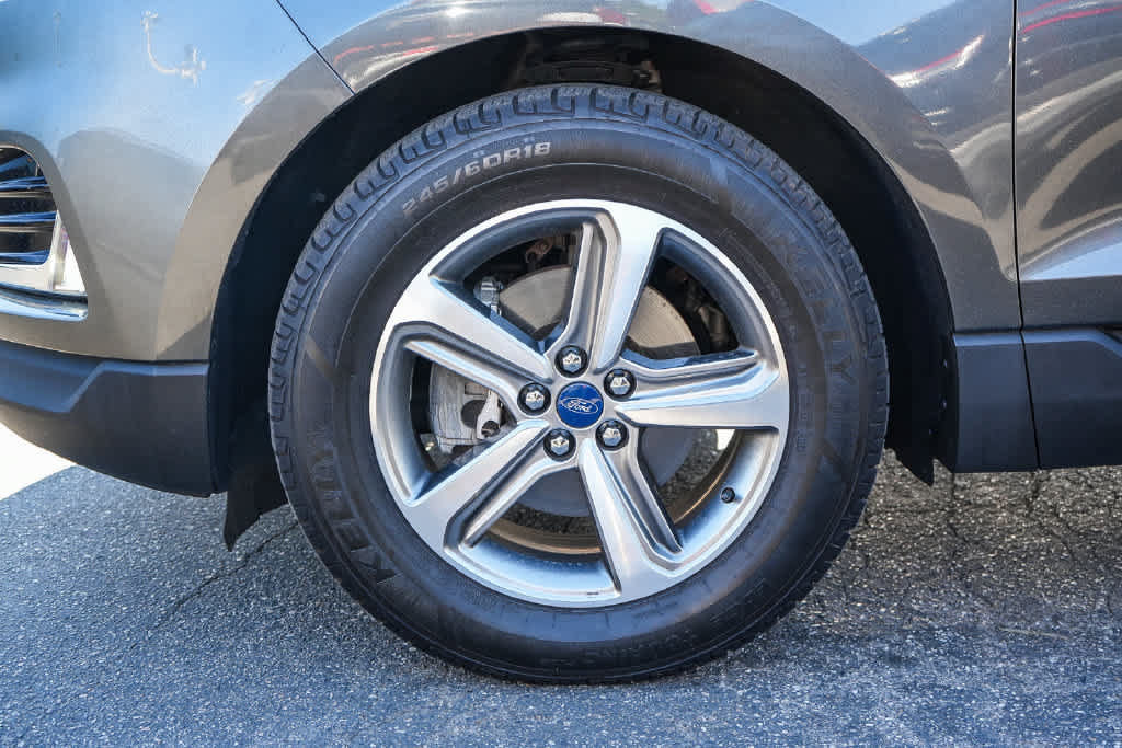 Used 2019 Ford Edge SEL w/ Equipment Group 201A FWD image 11