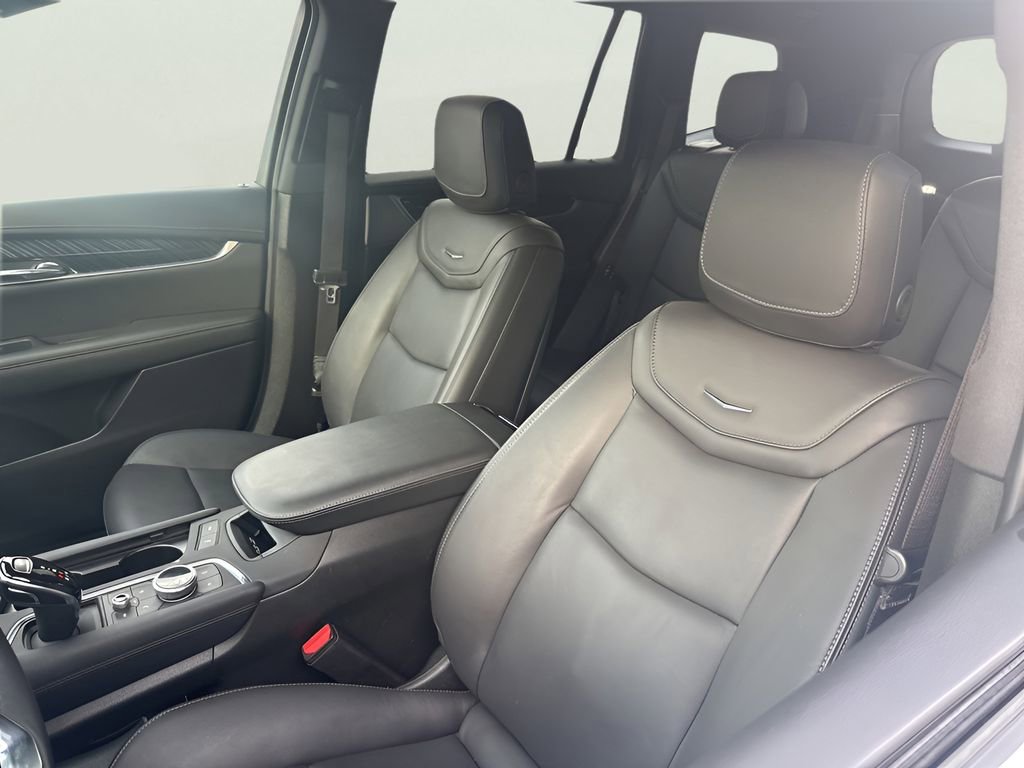 Certified 2025 Cadillac XT6 Premium Luxury image 16