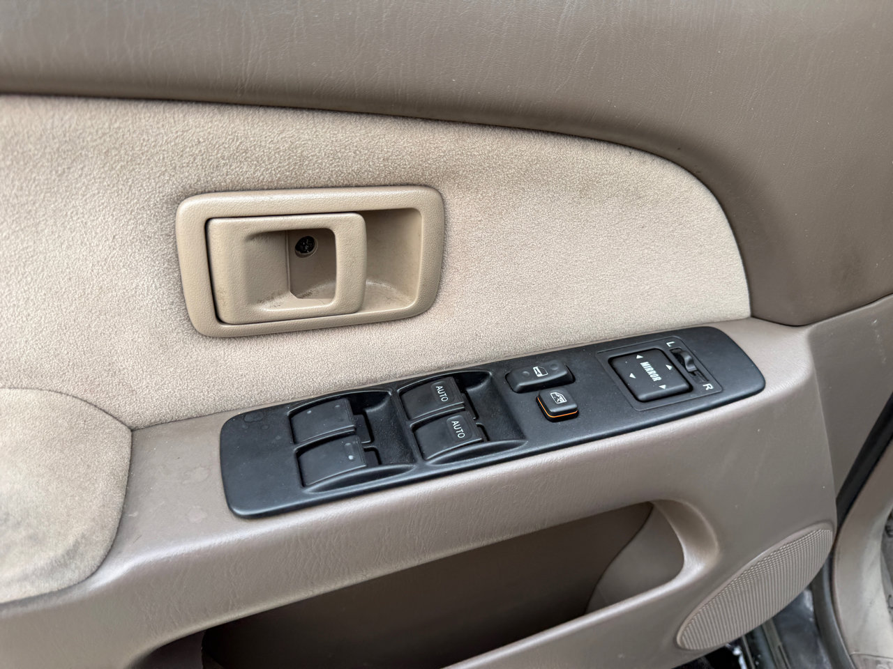 Used 2001 Toyota 4Runner SR5 image 14