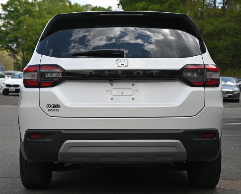 Used 2025 Honda Pilot EX-L image 4