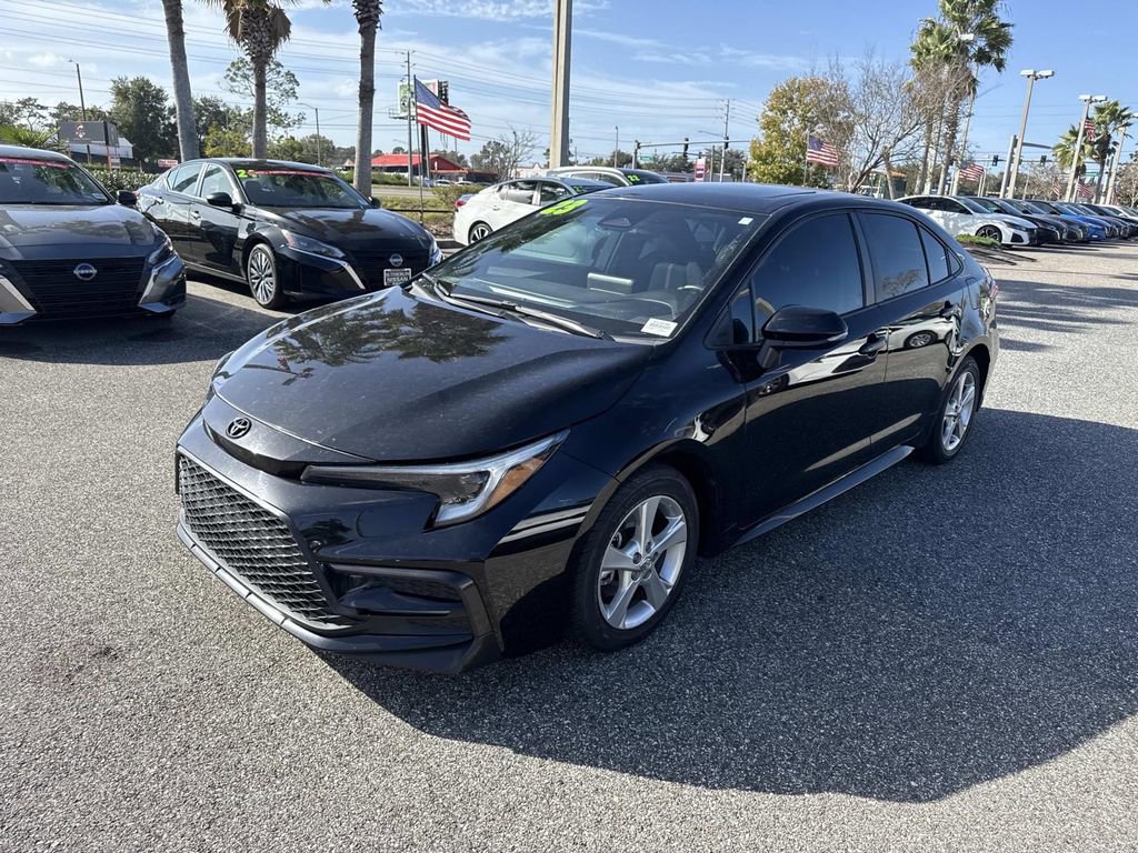 Used 2023 Toyota Corolla SE image 8
