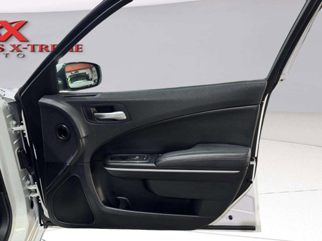 Used 2020 Dodge Charger SXT w/ Leather Interior Group image 38