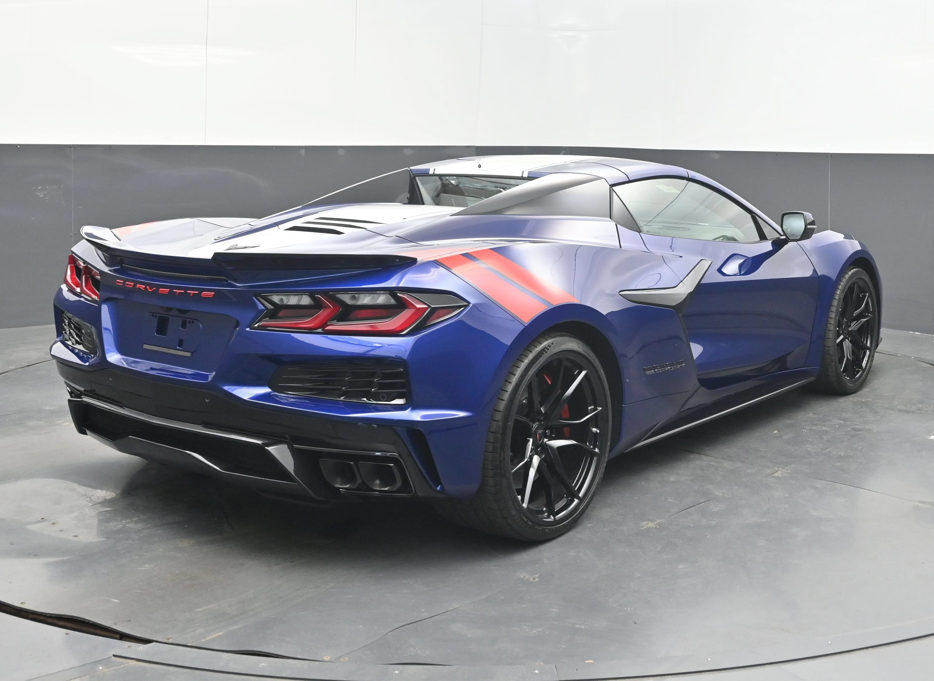 New 2027 Chevrolet Corvette Grand Sport RWD image 4