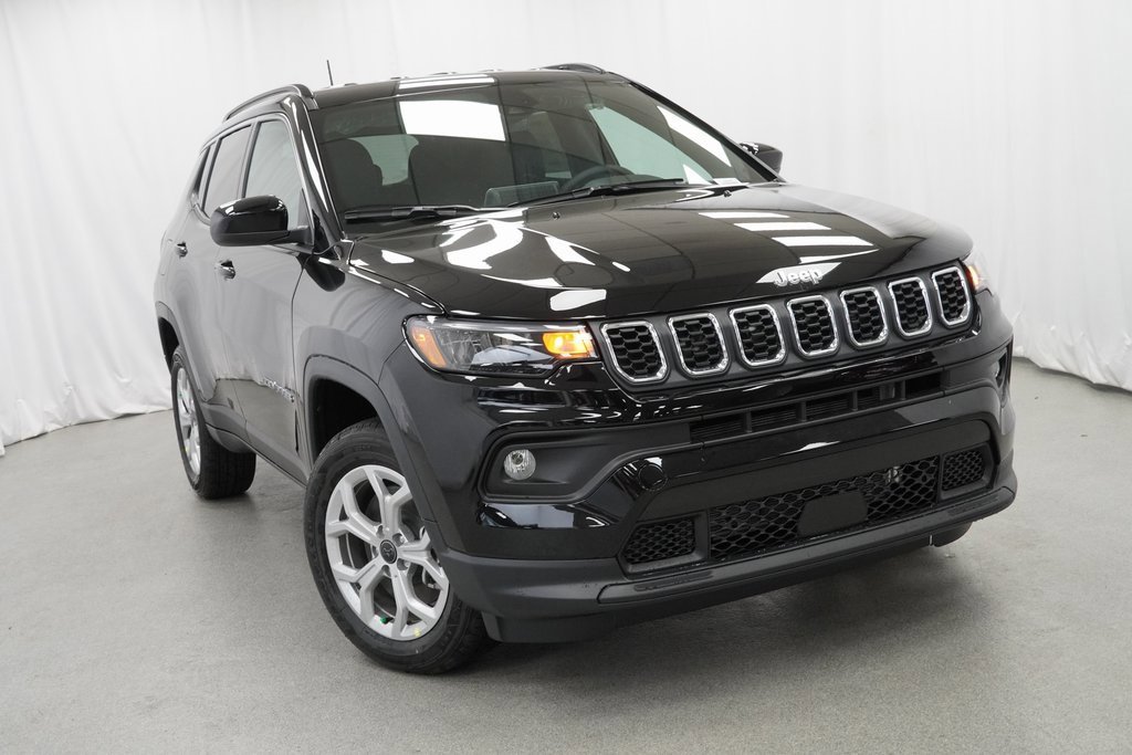 Certified 2025 Jeep Compass Latitude w/ Convenience Group image 9