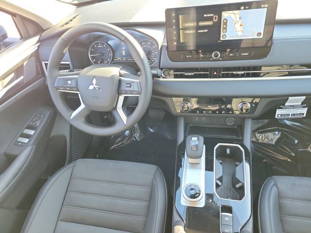 New 2026 Mitsubishi Outlander SE FWD image 16