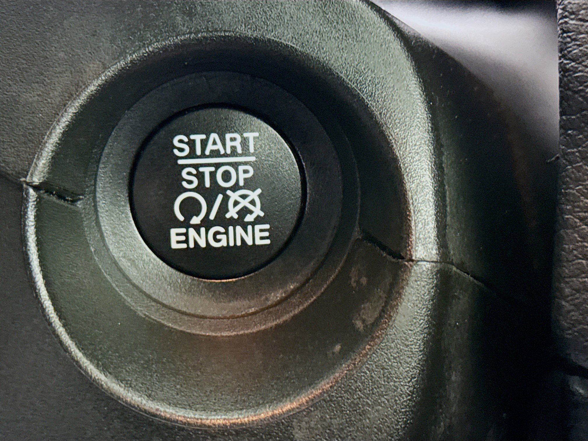 Used 2020 Jeep Compass Sport image 21