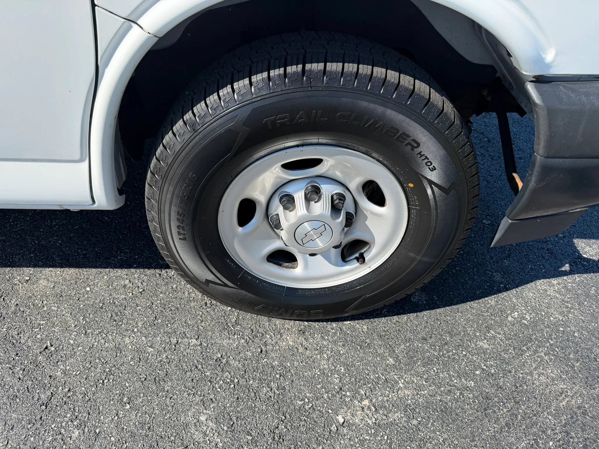 Used 2019 Chevrolet Express 2500 w/ Driver Convenience Package RWD image 39