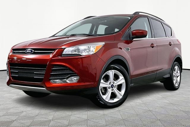 Used 2014 Ford Escape SE w/ Equipment Group 201A image 2