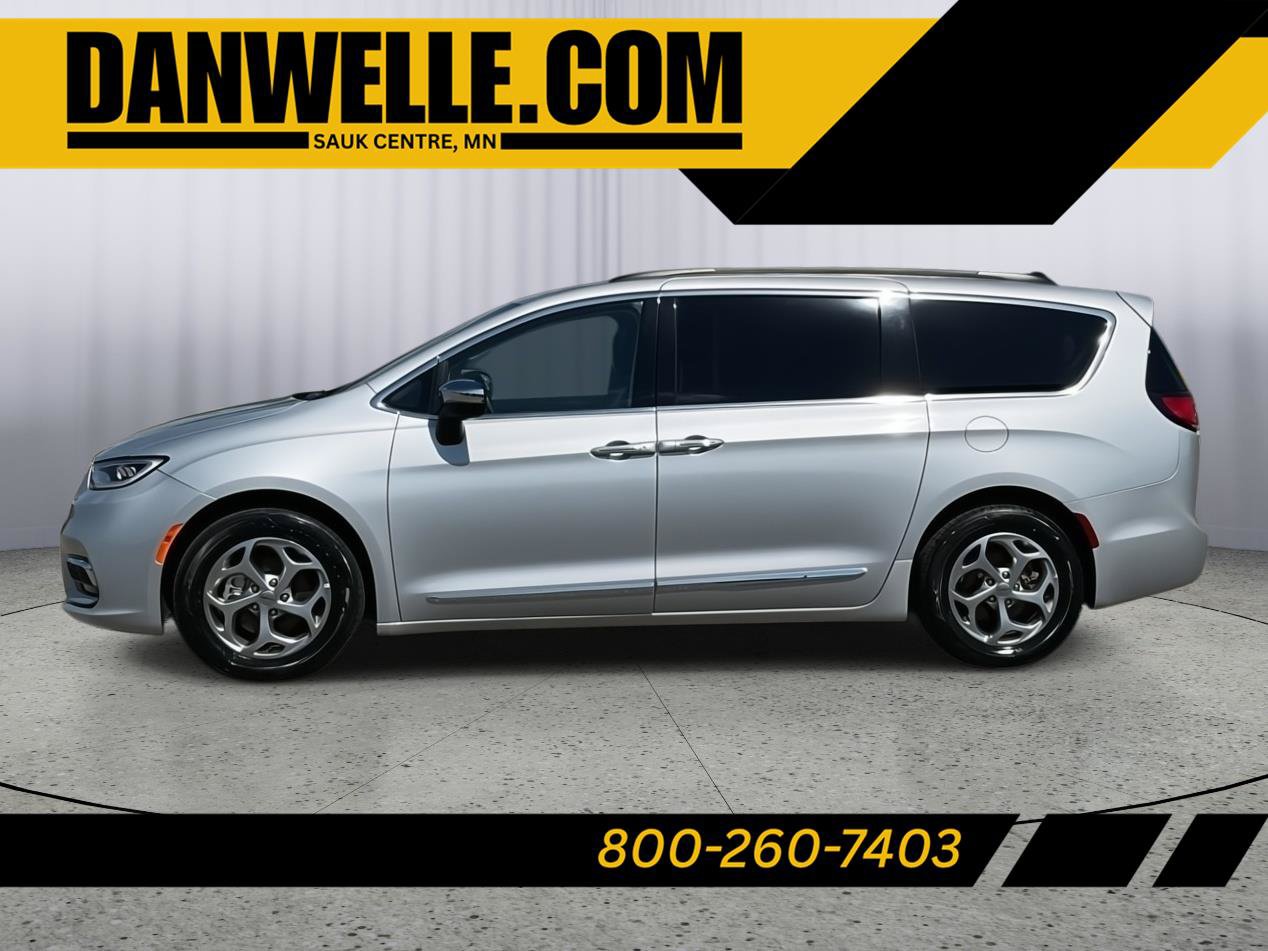 Used 2023 Chrysler Pacifica Limited