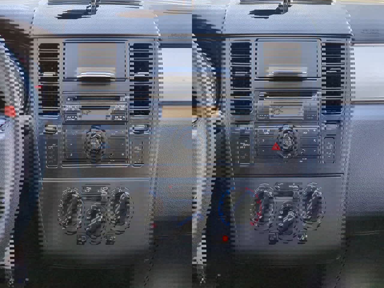 Used 2012 Nissan Versa 1.8 S image 17