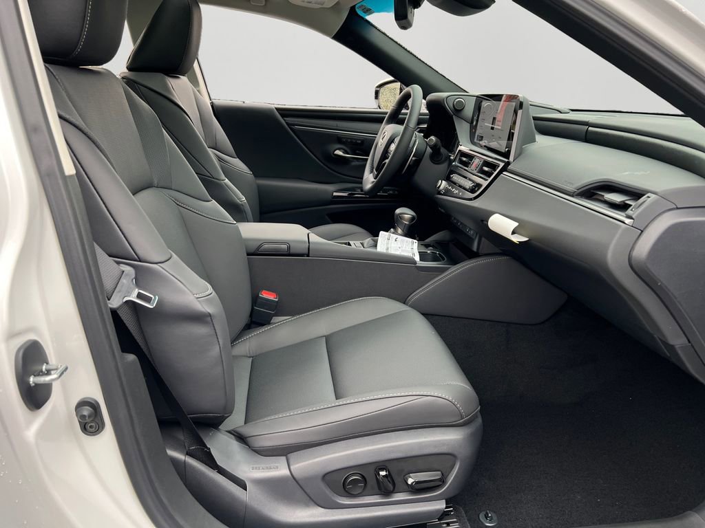 New 2025 Lexus ES 350 w/ Premium Package image 5