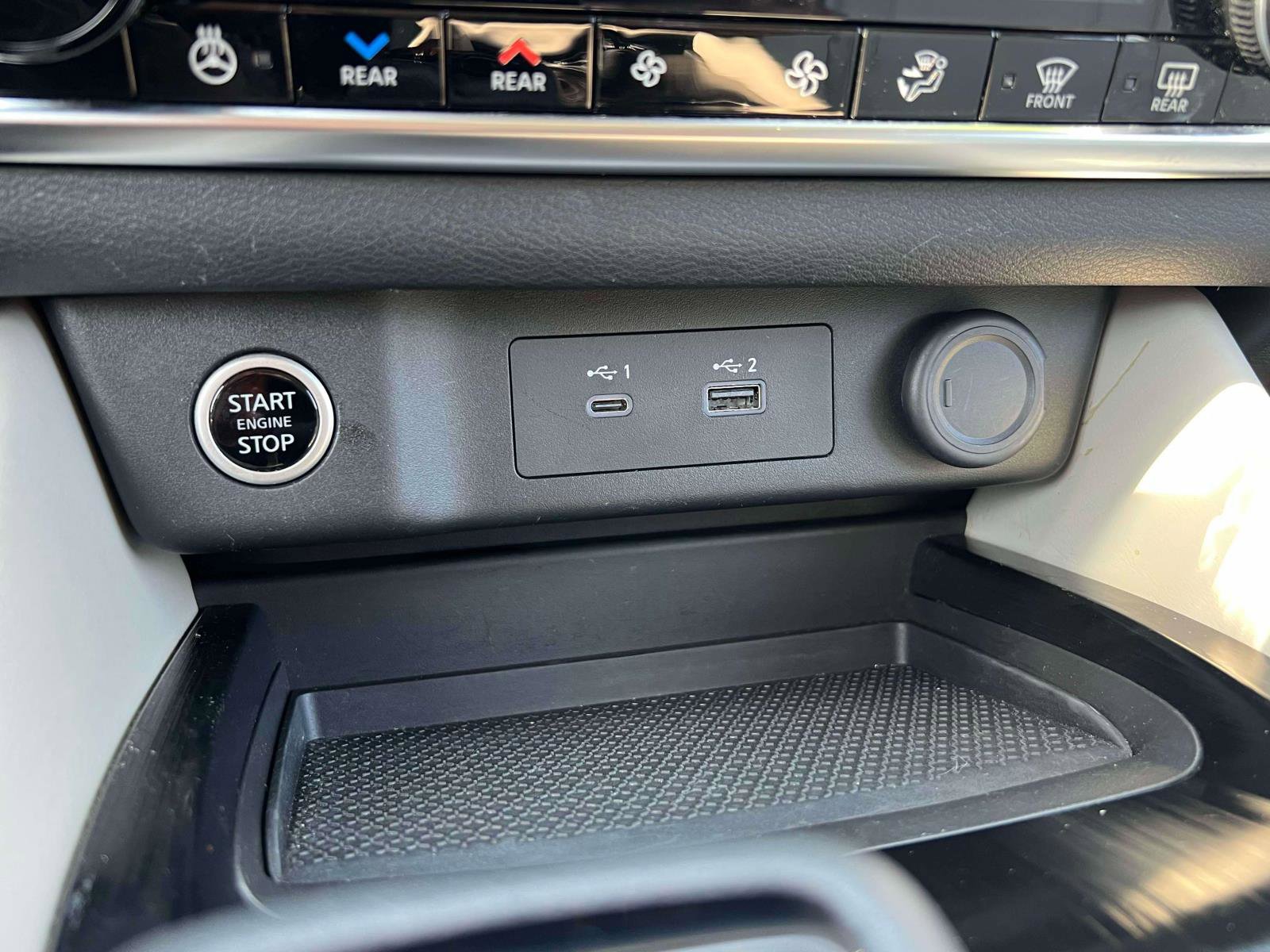 Used 2023 Nissan Rogue SL w/ SL Premium Package AWD/4WD image 16