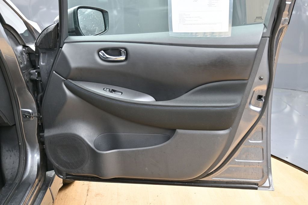 Used 2023 Nissan Leaf S FWD image 32