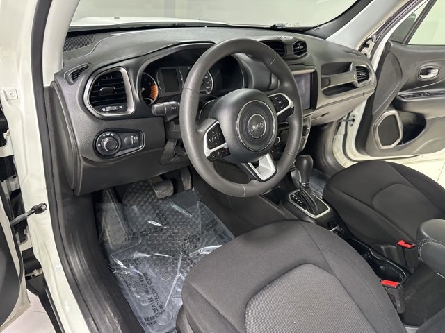 Used 2023 Jeep Renegade Latitude image 9