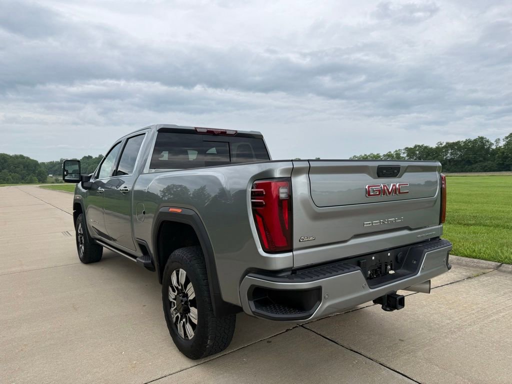 Used 2025 GMC Sierra 2500 Denali w/ Denali Reserve Package AWD/4WD image 7