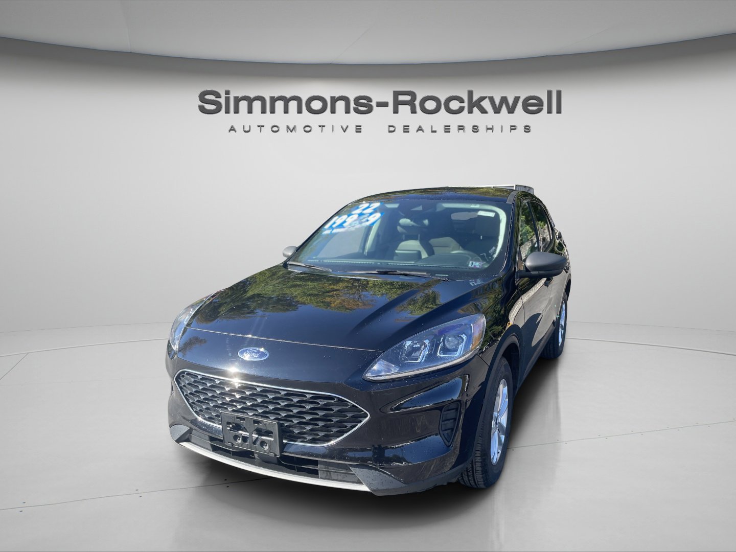 Used 2022 Ford Escape SE image 1