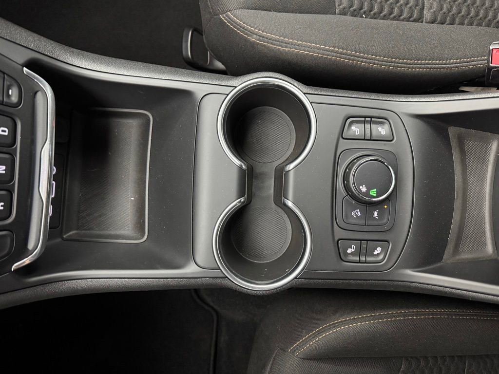 Used 2020 GMC Terrain SLE w/ Driver Convenience Package FWD image 24