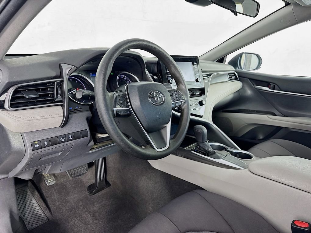 Used 2021 Toyota Camry LE image 12