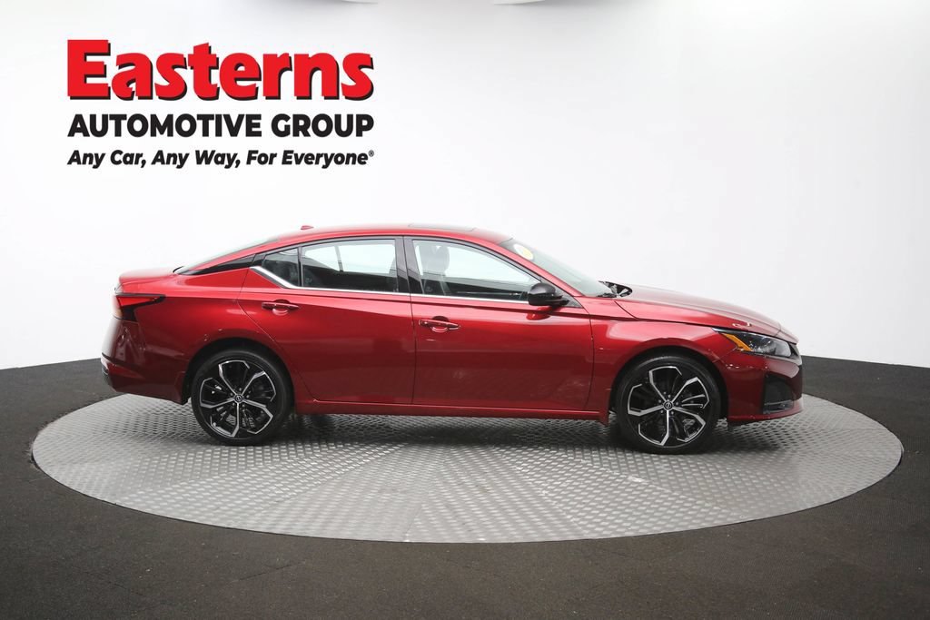Used 2023 Nissan Altima 2.5 SR w/ SR Premium Package AWD/4WD image 46
