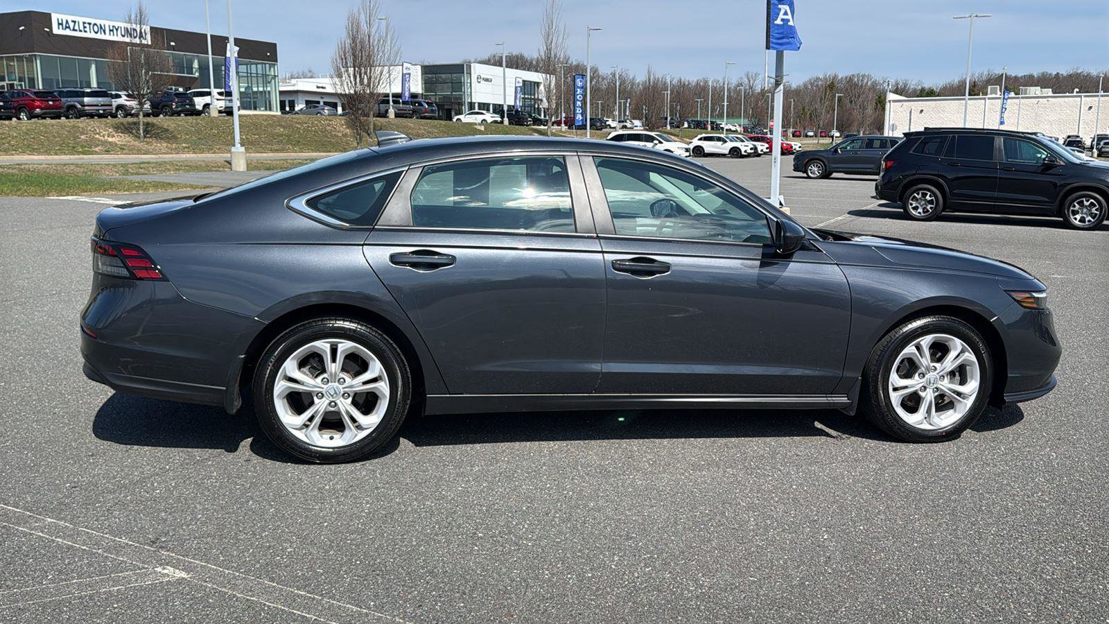 Used 2025 Honda Accord LX image 4