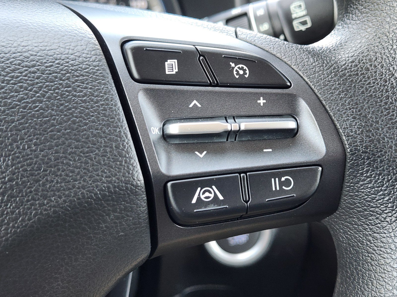 Used 2022 Hyundai Kona SEL FWD image 22