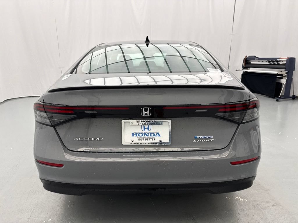 Used 2025 Honda Accord Sport image 7