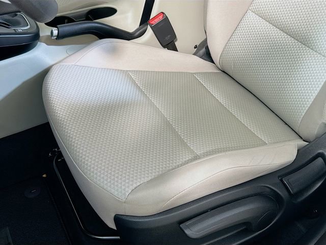 Used 2025 Kia Soul LX w/ LX Technology Package image 9