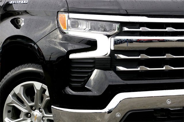 Used 2024 Chevrolet Silverado 1500 LTZ w/ LTZ Premium Texas Edition image 3
