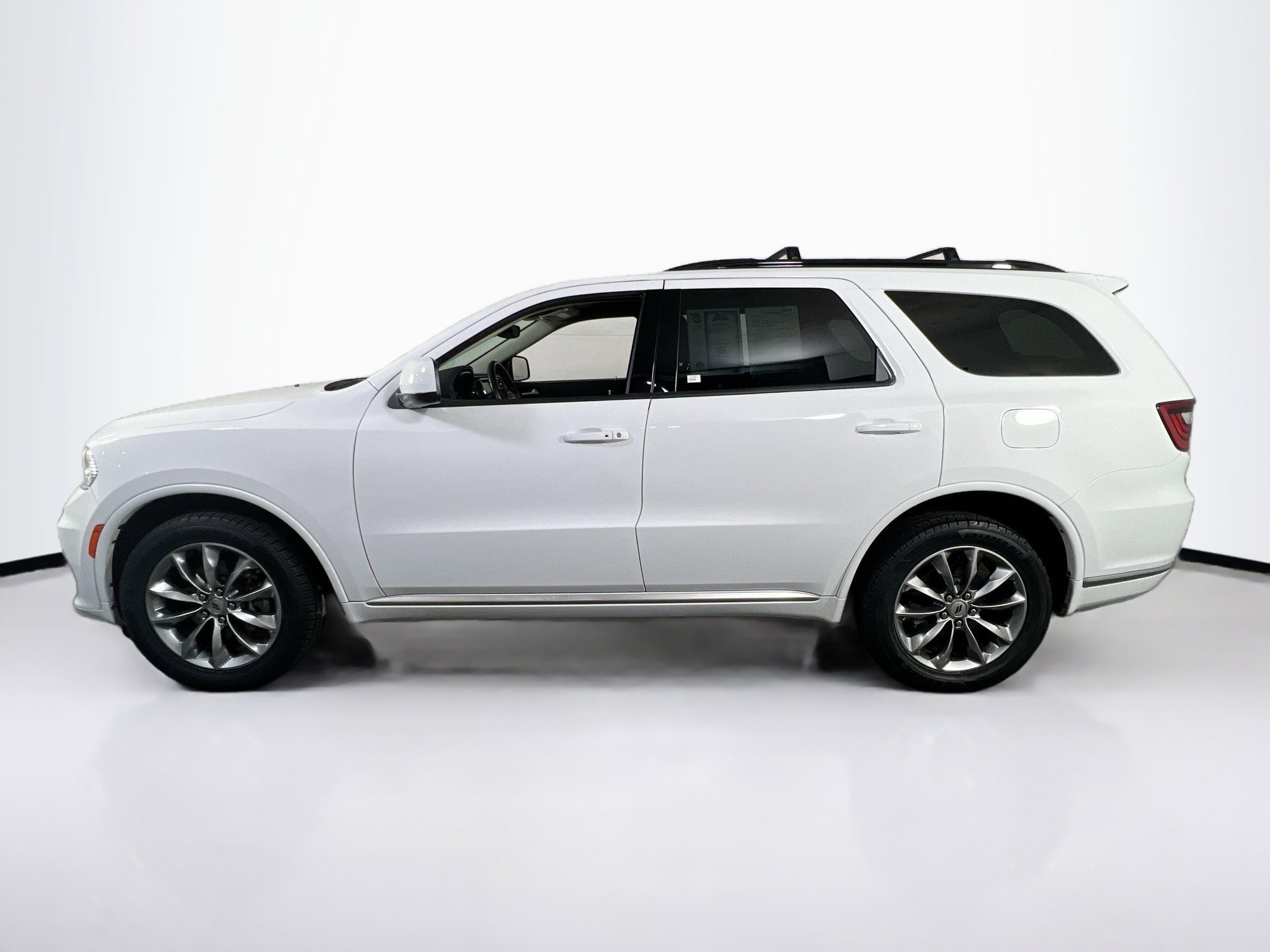 Used 2022 Dodge Durango SXT w/ Anodized Platinum Package image 8