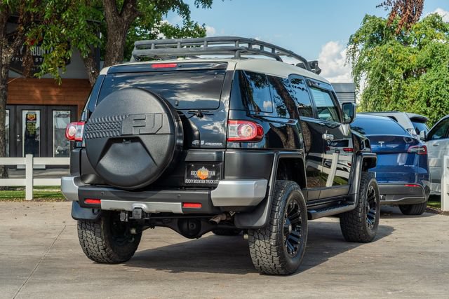 Used 2014 Toyota FJ Cruiser 4WD w/ Upgrade Package image 6