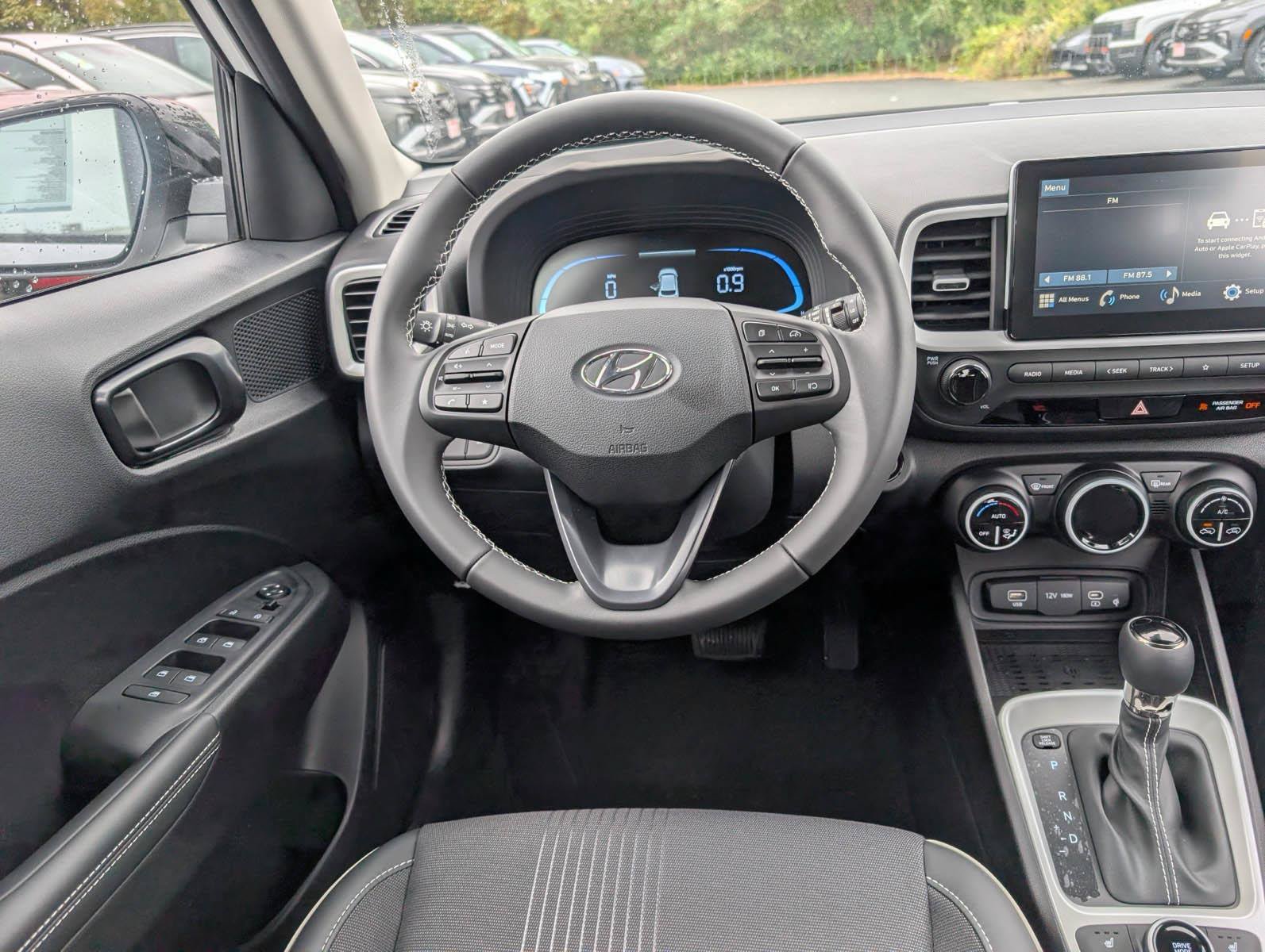New 2026 Hyundai Venue SEL FWD image 12