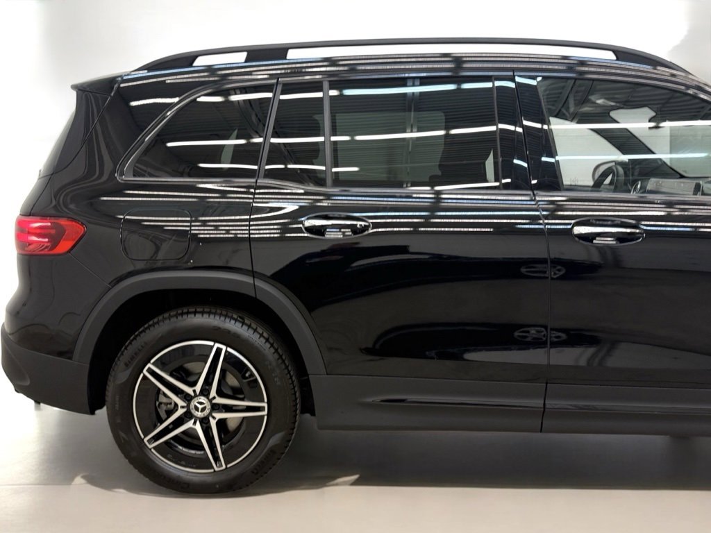 Used 2024 Mercedes-Benz EQB 250+ w/ AMG Line w/ Night Package image 8