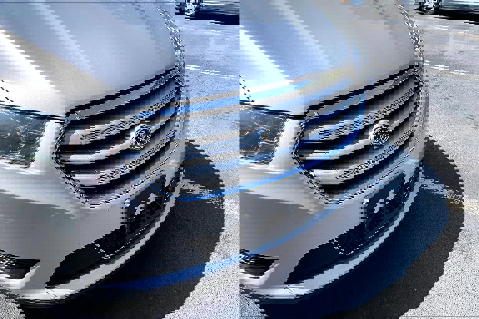 Used 2015 Ford Taurus Limited FWD image 29