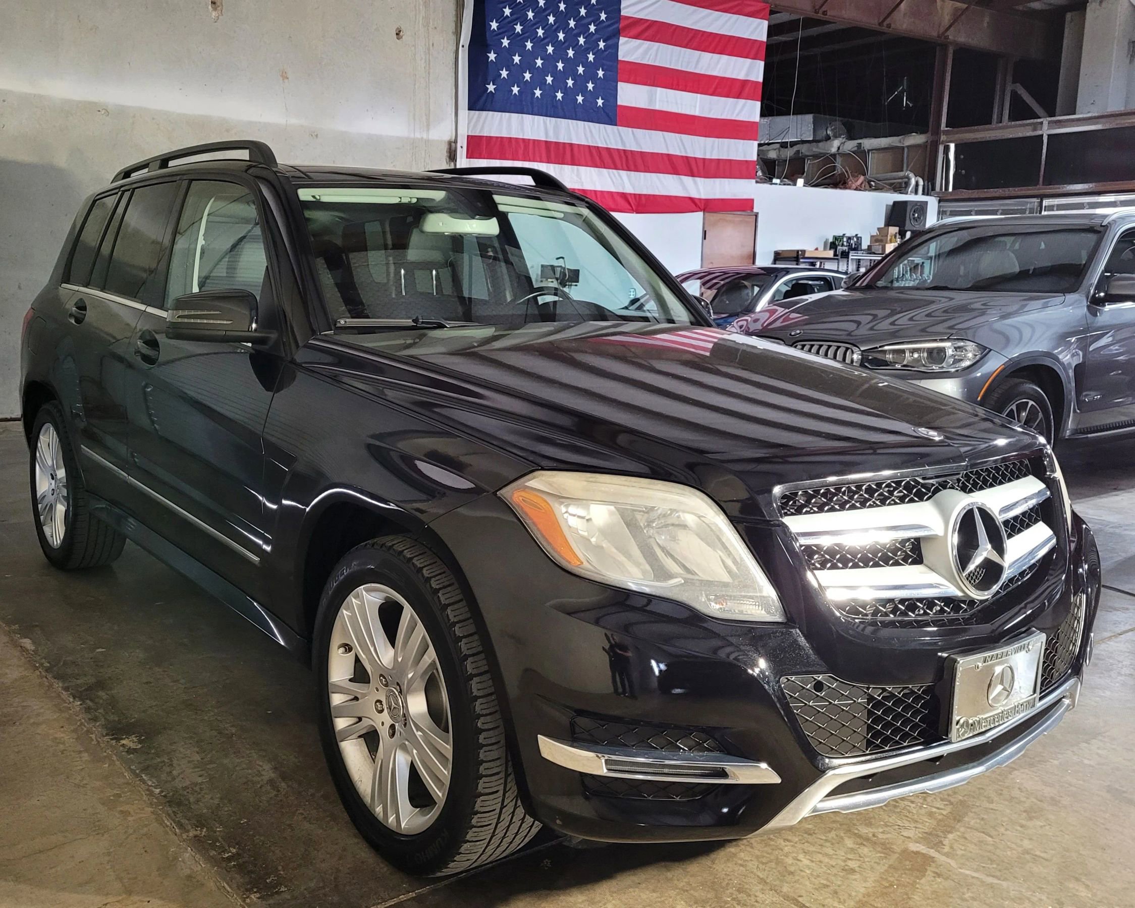 Used 2015 Mercedes-Benz GLK 350 4MATIC image 4