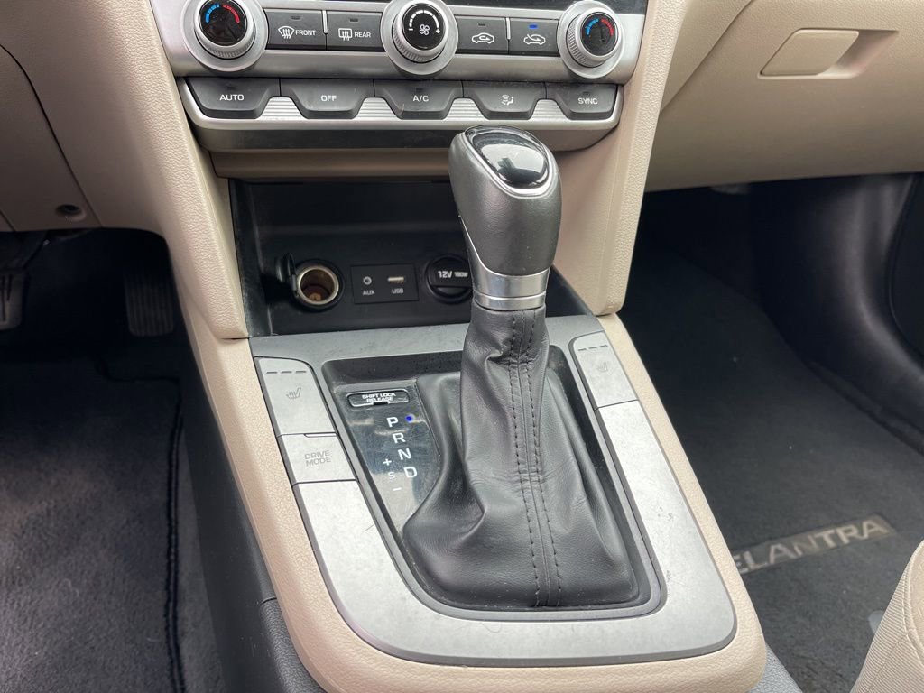 Used 2020 Hyundai Elantra Value Edition image 15