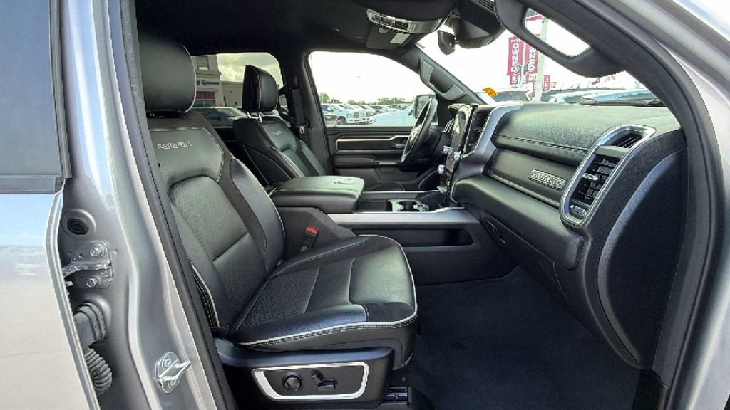 Used 2024 RAM 1500 Laramie AWD/4WD image 31