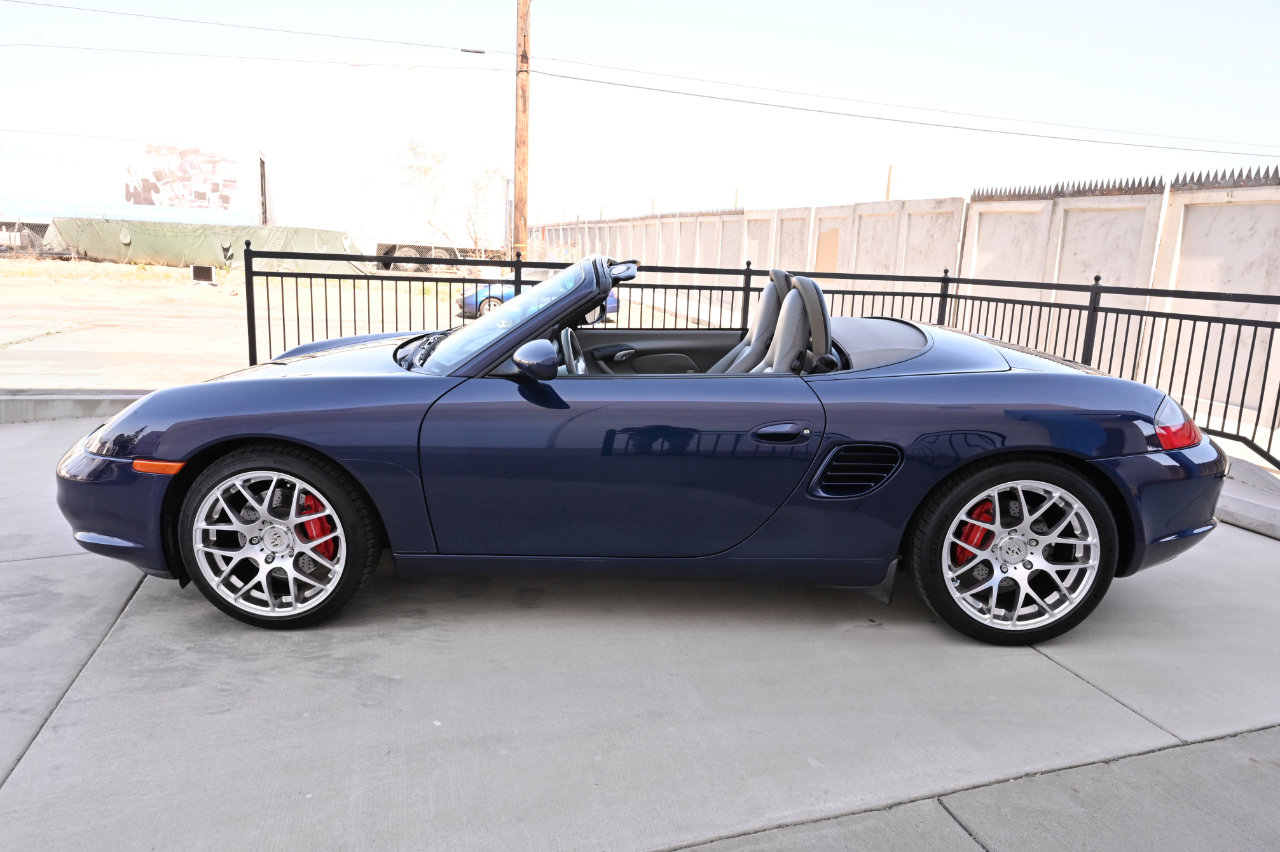 Used 2003 Porsche Boxster S RWD image 3