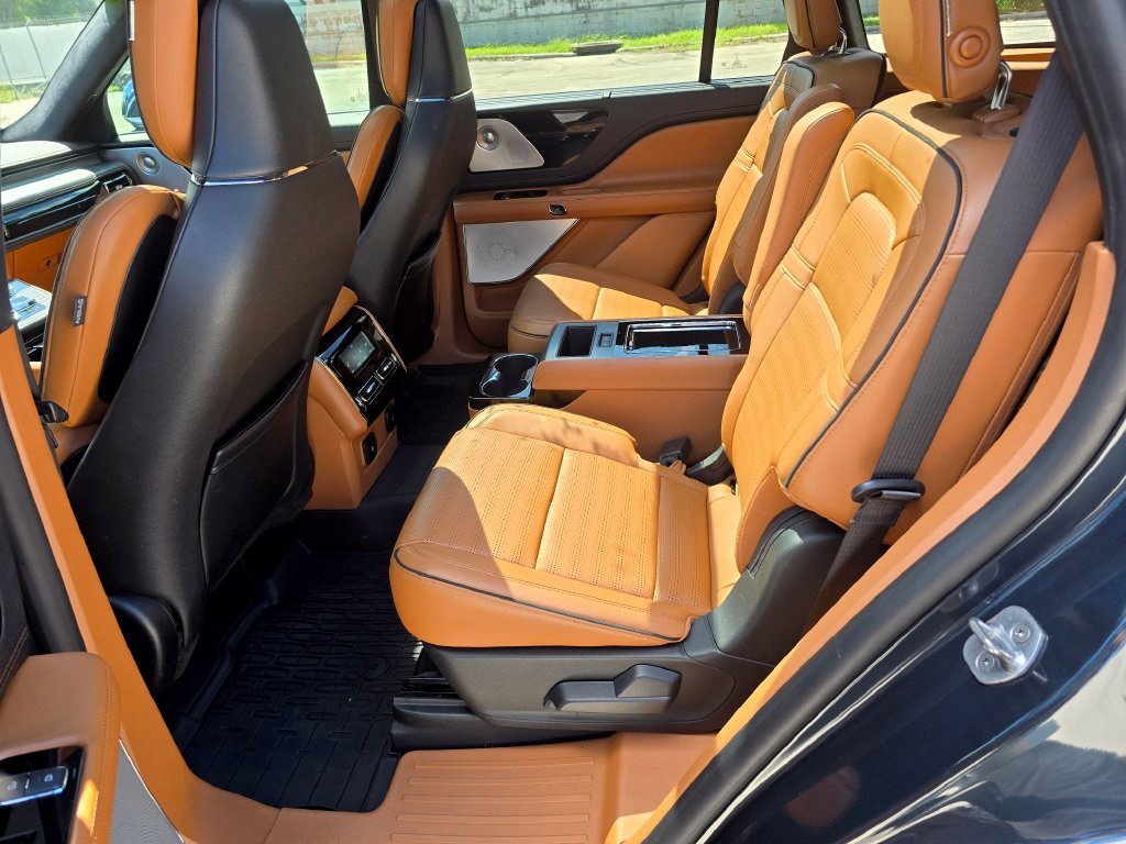 Used 2020 Lincoln Aviator Black Label Grand Touring w/ Class IV Trailer Tow Package AWD/4WD image 36