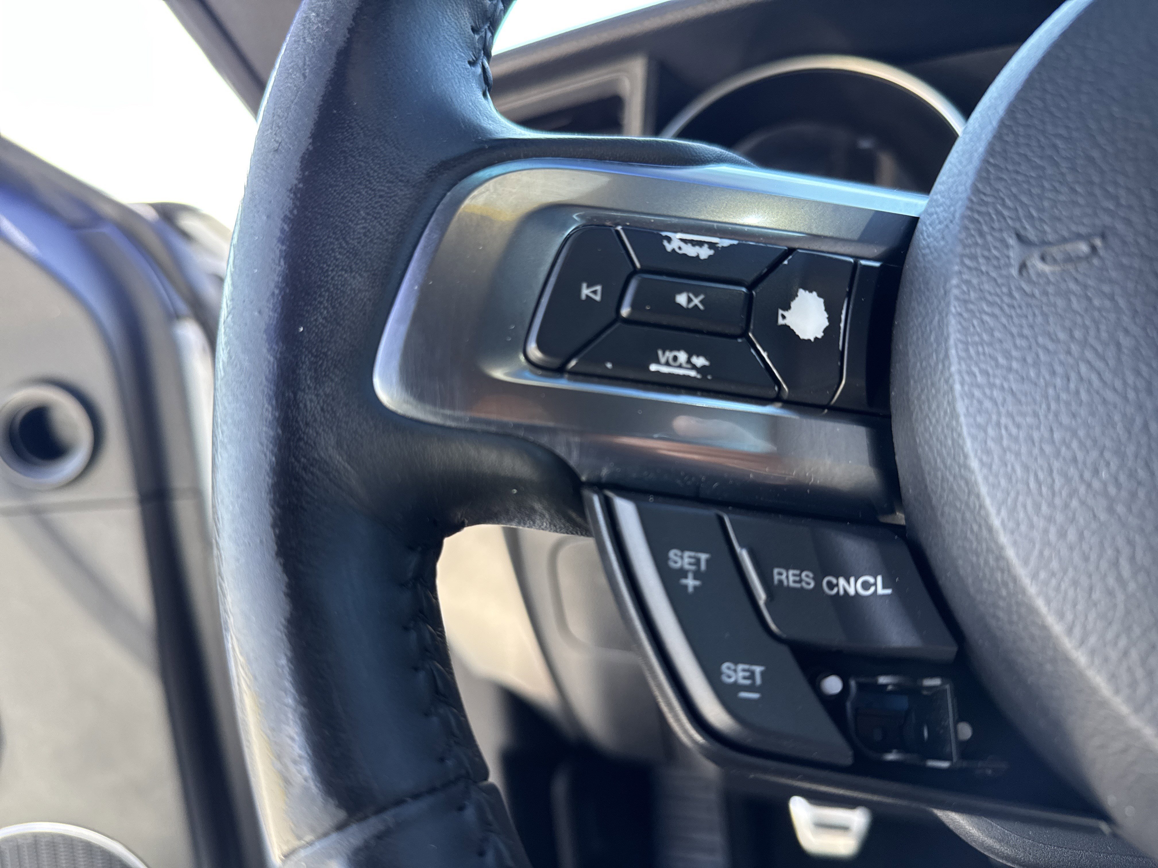Used 2018 Ford Mustang GT Premium image 19