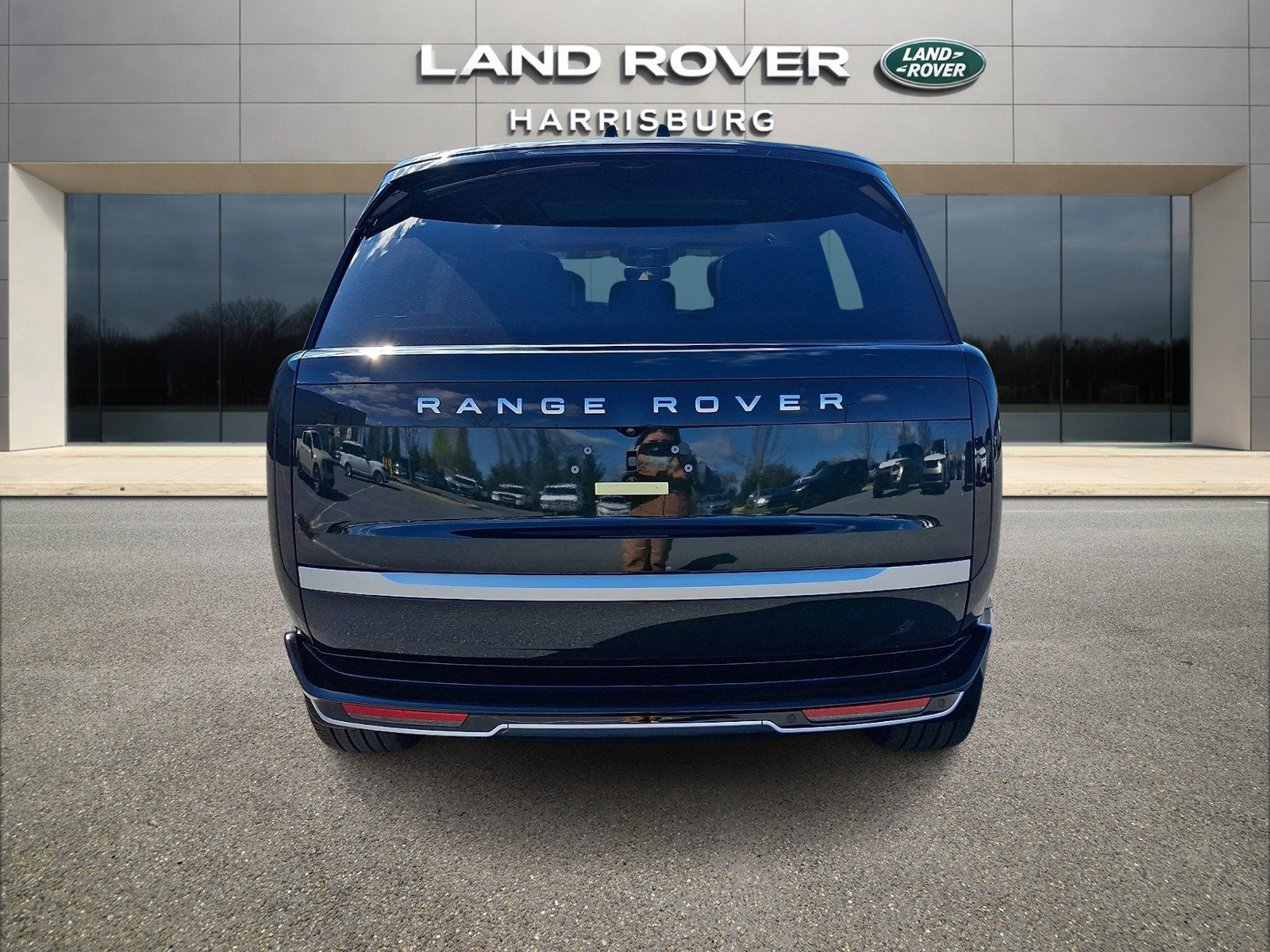 New 2026 Land Rover Range Rover Long Wheelbase Autobiography AWD/4WD image 3